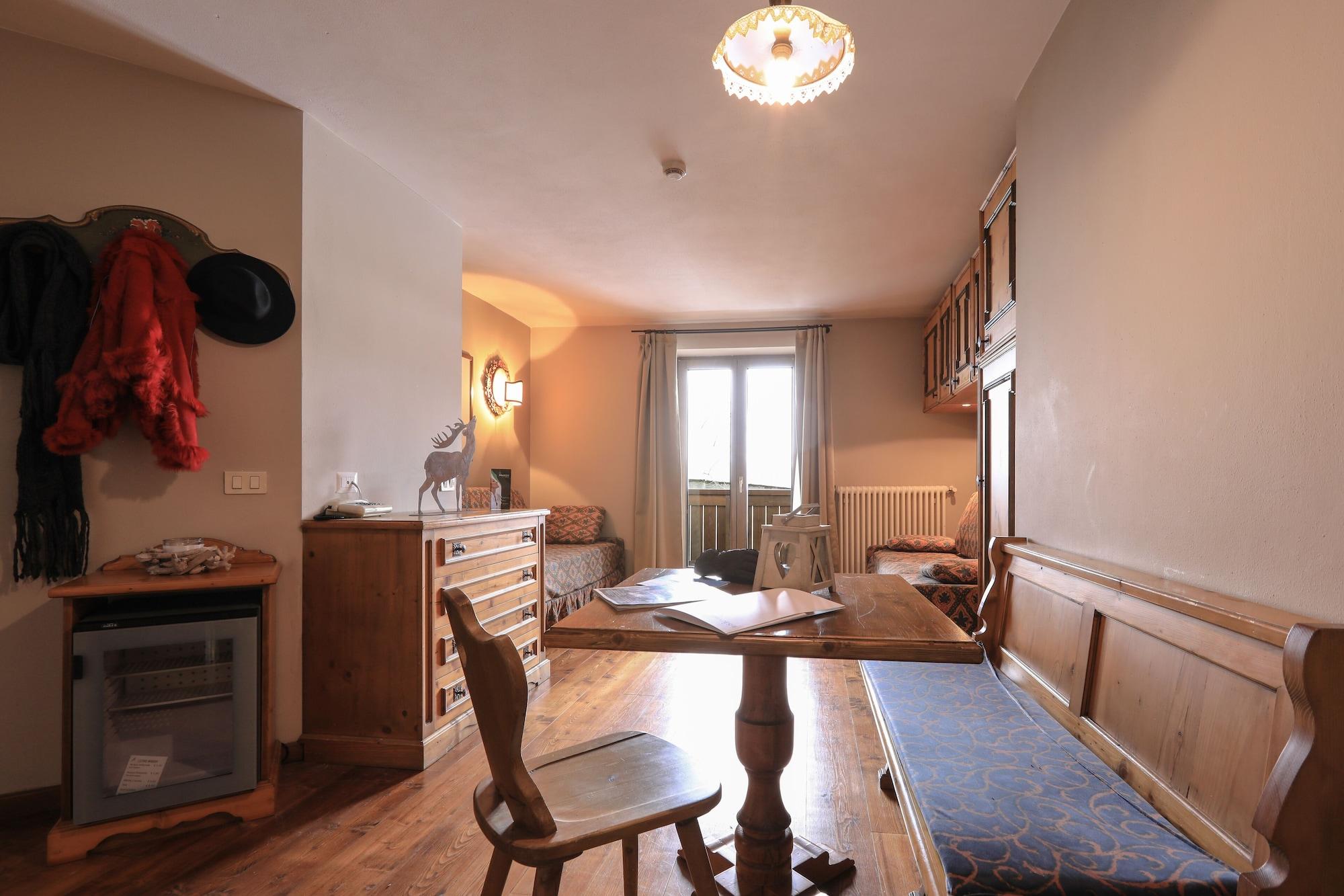 Hotel Perla Madonna di Campiglio Bagian luar foto