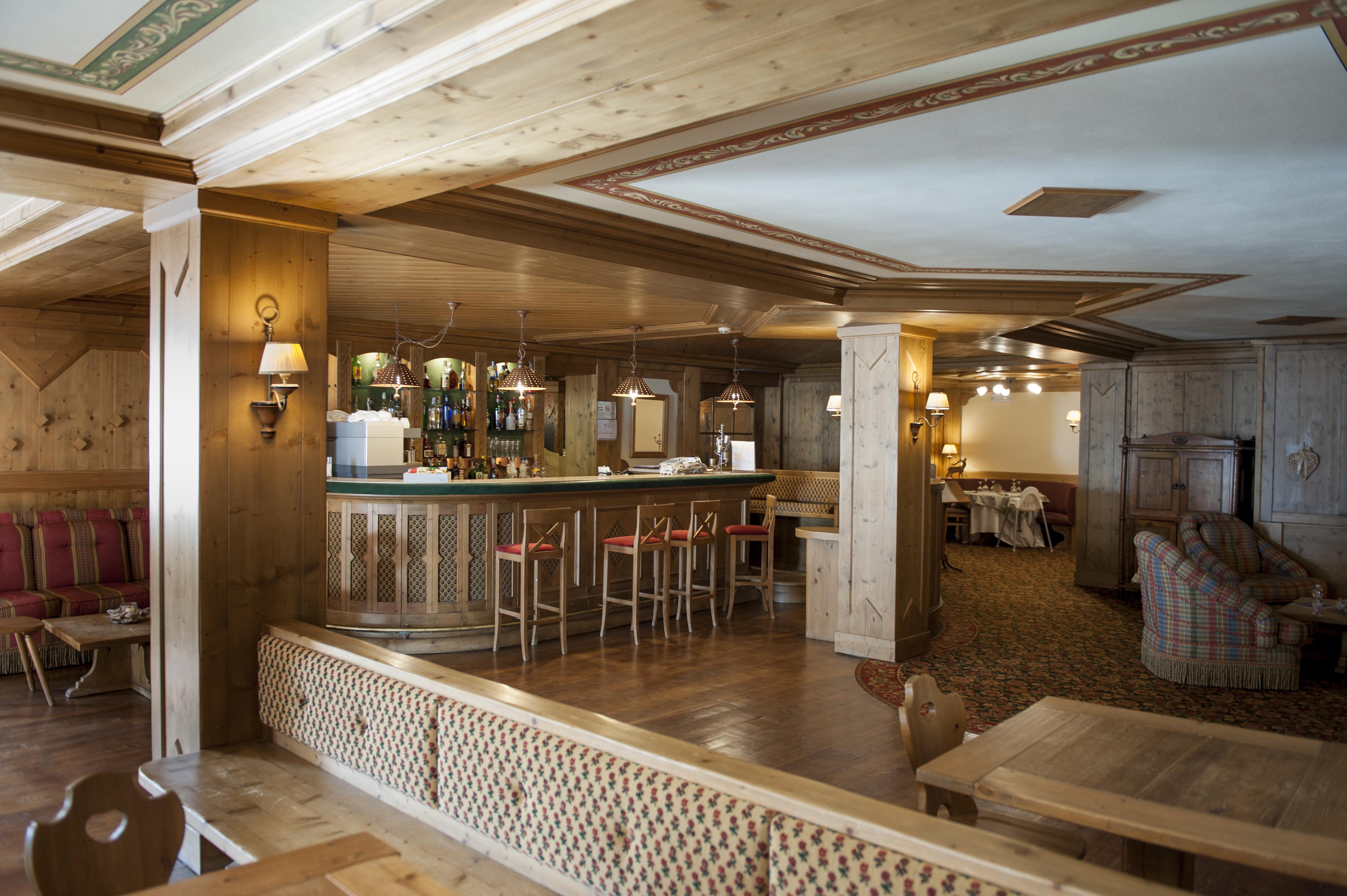 Hotel Perla Madonna di Campiglio Bagian luar foto