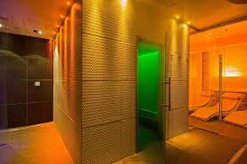 Hotel Perla Madonna di Campiglio Bagian luar foto