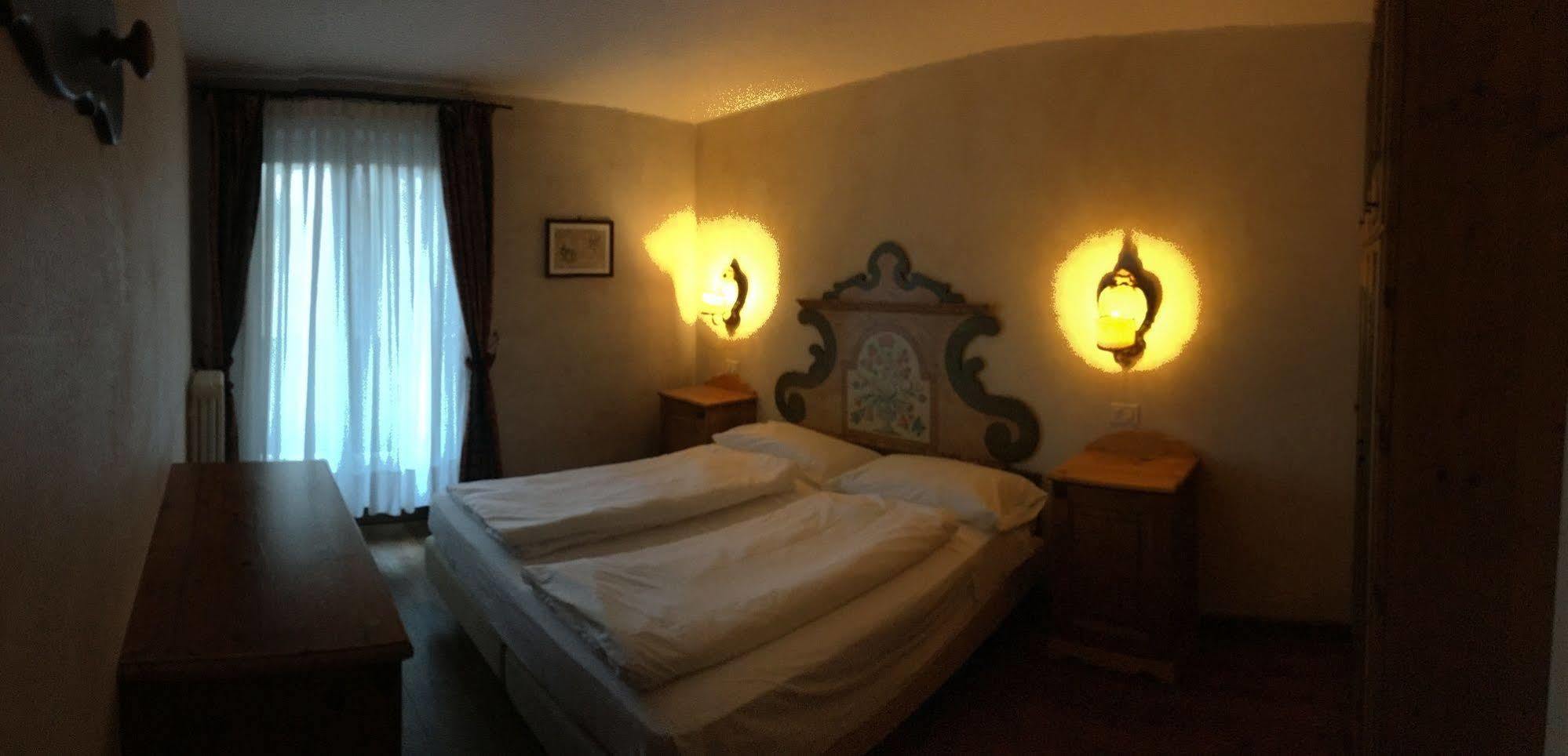 Hotel Perla Madonna di Campiglio Bagian luar foto