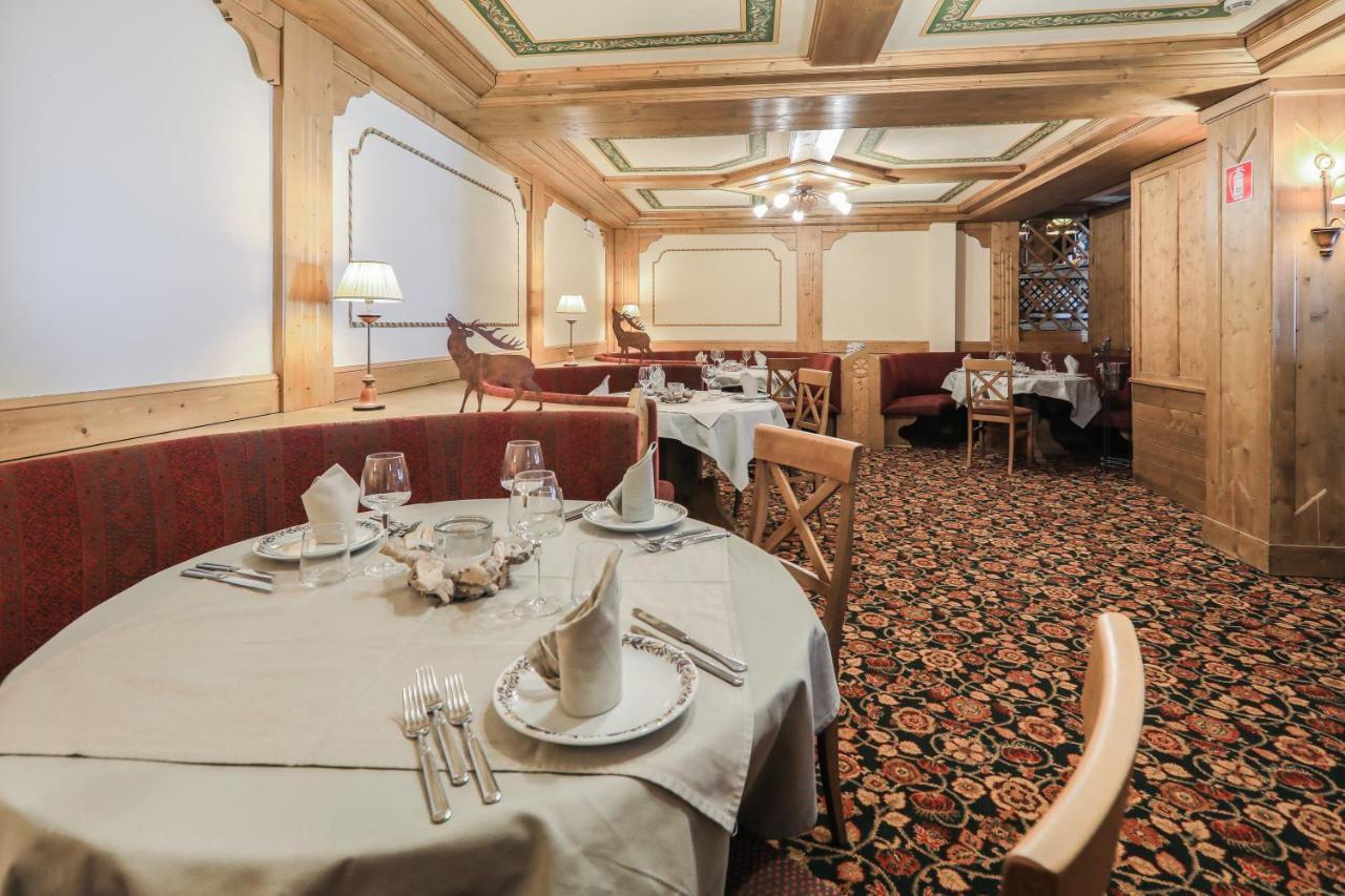 Hotel Perla Madonna di Campiglio Bagian luar foto